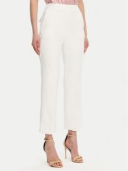 Elisabetta Franchi Spodnie materiałowe PA-089-51E2-V290 Biały Regular Fit. Białe spodnie materiałowe Elisabetta Franchi, bez wzorów, z materiału. Za 1,199.00 zł.