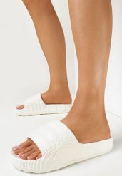 Białe Piankowe Klapki na Grubej Podeszwie Aplia. Białe klapki Born2be, bez wzorów, wakacyjne, bez obcasa, bez zapięcia. Za 29.99 zł.