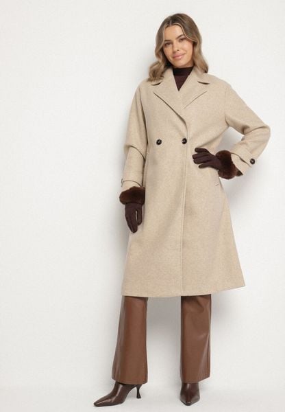 Beżowy Dwurzędowy Płaszcz Oversize z Wełny i Wiskozy w Eleganckim Stylu Tiliavia. Brązowe płaszcze Born2be, m, z aplikacjami, z dzianiny, eleganckie, bez kaptura. Za 269.99 zł.