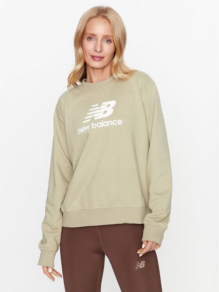 New Balance Bluza Essentials Stacked Logo French Terry Crewneck WT31532 Zielony Regular Fit. Zielone bluzy New Balance, m, bez wzorów, z bawełny, bez ramiączek, bez kaptura. Za 169.99 zł.