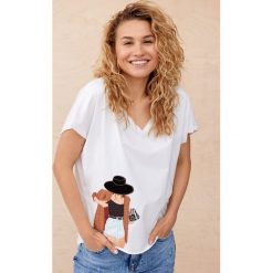 T-Shirt Damski Skayly BS Ekri. Czarne t-shirty blue shadow, s, z aplikacjami, z bawełny, bez kołnierzyka, bez ramiączek. Za 169.90 zł.