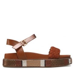 Sandały Wrangler. Brązowe sandały Wrangler, bez wzorów, bez obcasa, na płaskiej podeszwie, bez zapięcia. Za 249.99 zł.