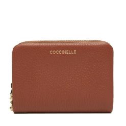 Portfel Coccinelle. Brązowe portfele Coccinelle, bez wzorów. Za 499.99 zł.
