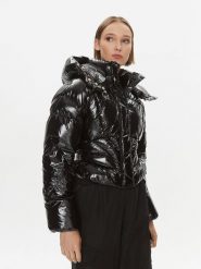 Pinko Kurtka puchowa Gateway 101596 A00N Czarny Regular Fit. Czarne kurtki Pinko, na zimę, bez wzorów, z puchu, bez kaptura. Za 1,529.00 zł.