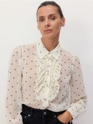 Koszula z żabotem - złamana biel. Koszule Reserved, l, bez wzorów, z tkaniny, bez kołnierzyka, bez ramiączek. W wyprzedaży za 99.99 zł.