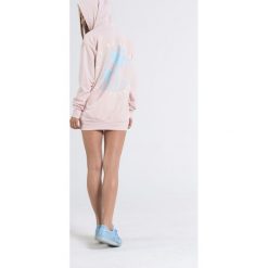 Naoko - Bluza Venice Beach x Edyta Górniak. Bluzy marki NAOKO. W wyprzedaży za 99.90 zł.