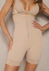 Beżowa Bielizna modelująca z Krótkimi Nogawkami i Regulowanymi Ramiączkami Filindia. Brązowa bielizna modelująca Renee, bez wzorów. W wyprzedaży za 67.99 zł.