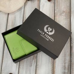 Portfel damski skórzany średni zielony z zabezpieczeniem RFID Paolo Peruzzi AL-04-GR. Zielone portfele PAOLO PERUZZI, bez wzorów, ze skóry. Za 79.00 zł.