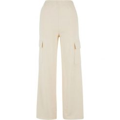 Lekkie Spodnie Dresowe Dla Kobiet. Brązowe spodnie dresowe Urban Classics, bez wzorów, z dresówki, długie. Za 105.99 zł.
