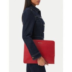 Aktówka Nine West. Czerwone aktówki Nine West, bez wzorów. Za 99.99 zł.