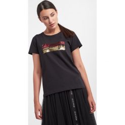 T-shirt LIU JO. Czarne t-shirty Liu Jo, s, z aplikacjami, z bawełny, bez kołnierzyka, bez ramiączek. W wyprzedaży za 186.45 zł.