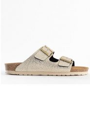 BAYTON Klapki "Atlas" w kolorze jasnozłotym rozmiar: 37. Żółte klapki Bayton, bez wzorów, ze skóry, klasyczne, z otwartym noskiem, bez obcasa, bez zapięcia. Za 143.22 zł.