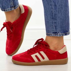 Czerwone skórzane półbuty damskie Filippo Dp7549/26. Czerwone półbuty wsuwane Filippo, na jesień, bez wzorów, z jeansu, biznesowe, bez obcasa, na płaskiej podeszwie. Za 239.00 zł.