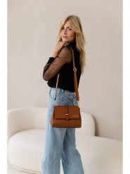 Lia Biassoni Skórzana torebka w kolorze jasnobrązowym - 23 x 19 x 12 cm rozmiar: onesize. Brązowe torebki klasyczne Lia Biassoni, bez wzorów, z materiału, przez ramię, bez dodatków. Za 282.99 zł.