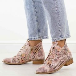 Multi ażurowe botki damskie Potocki 12091. Żółte botki POTOCKI, w ażurowe wzory, z materiału, klasyczne, bez obcasa, na obcasie, bez zapięcia. Za 229.00 zł.