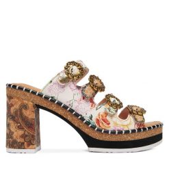 Klapki Laura Vita. Brązowe klapki LAURA VITA, bez wzorów, bez obcasa, bez zapięcia. Za 439.99 zł.