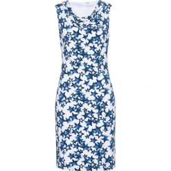 Sukienka shirtowa z dekoltem "wodą" bonprix biało-ciemnoniebieski z nadrukiem. Białe sukienki bonprix, bez wzorów, bez kołnierzyka, bez ramiączek, dopasowane. Za 54.99 zł.