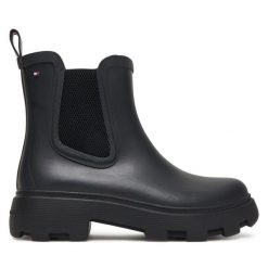 Kalosze Tommy Hilfiger. Czarne kalosze Tommy Hilfiger, bez wzorów, bez zapięcia. Za 319.99 zł.