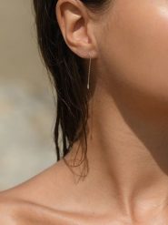 Maison héritage PARIS Złote kolczyki-wkrętki "Patience" z diamentami rozmiar: onesize. Żółte kolczyki maison héritage PARIS, z diamentem, złote. Za 739.99 zł.