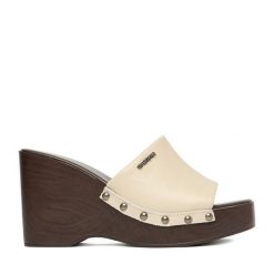 Klapki G-Star Raw. Brązowe klapki G-Star Raw, bez wzorów, retro, bez obcasa, bez zapięcia. Za 259.99 zł.