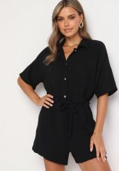 Czarny Muślinowy Kombinezon z Bawełny Wiązany w Talii z Guzikami Dlirena. Czarne sukienki Born2be, uniwersalny, bez wzorów, z bawełny, eleganckie, bez kołnierzyka, bez ramiączek, mini. W wyprzedaży za 101.99 zł.