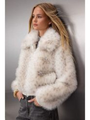 Trendyol Kurtka pluszowa w kolorze białym rozmiar: L. Białe kurtki Trendyol, l, bez wzorów, bez kaptura. Za 179.64 zł.