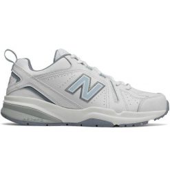 Skórzane Buty Sportowe Dla Kobiet. Białe buty sportowe lifestyle New Balance, na zimę, bez wzorów, sportowe, bez zapięcia. Za 656.99 zł.