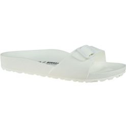 Brinkenstock Klapki Birkenstock Madrid Essentials Eva W 128183 białe. Białe klapki bez wzorów, casualowe, bez obcasa, bez zapięcia. Za 366.06 zł.
