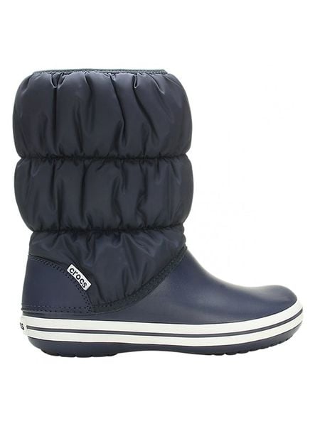Crocs Botki zimowe w kolorze granatowym rozmiar: 34/35. Niebieskie botki Crocs, bez wzorów, z materiału, bez obcasa, bez zapięcia. Za 118.01 zł.