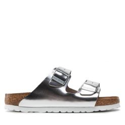 Klapki Birkenstock. Szare klapki Birkenstock, bez wzorów, bez obcasa, bez zapięcia. Za 539.99 zł.