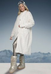 Jasnobeżowy Jednorzędowy Płaszcz Oversize z Kieszeniami Zdobiony Tłoczonym Wzorem Wennith. Brązowe płaszcze Born2be, m, z aplikacjami, z jeansu, eleganckie, bez kaptura. W wyprzedaży za 220.99 zł.