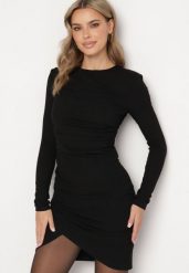 Czarna Prążkowana Sukienka z Wiskozą o Dopasowanym Kroju z Marszczeniem Hetarvia. Czarne sukienki Born2be, na co dzień, l, bez wzorów, prążkowane, eleganckie, bez kołnierzyka, bez ramiączek, dopasowane. W wyprzedaży za 135.99 zł.