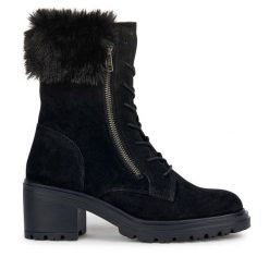 Botki Geox. Czarne botki Geox, bez wzorów, bez obcasa, na słupku, bez zapięcia. Za 439.99 zł.