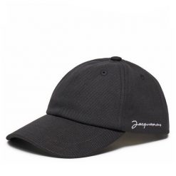 Czapka z daszkiem JACQUEMUS. Czarne czapki z daszkiem JACQUEMUS, bez wzorów. Za 399.99 zł.