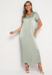 Jasnozielona Wiskozowa Sukienka o Pudełkowym Kroju Oversize Moratina. Zielone sukienki Born2be, bez wzorów, z materiału, bez kołnierzyka, bez ramiączek, midi, oversize. Za 159.99 zł.