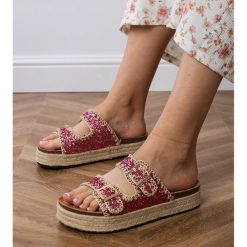Różowe klapki espadryle brokatowe z klamerkami. Czerwone espadryle bez wzorów, z materiału, casualowe, z okrągłym noskiem, bez obcasa, na platformie. Za 86.24 zł.