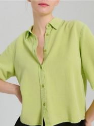 Koszula z krótkim rękawem z lyocellu - zielony. Zielone koszule Sinsay, l, bez wzorów, z lyocellu, bez kołnierzyka, bez ramiączek. Za 49.99 zł.