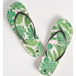 Klapki w liście monstery - Wielobarwn. Klapki marki Sinsay. Za 14.99 zł.