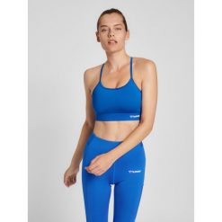 Damski usztywniany biustonosz sportowy Hummel MT Chipo. Fioletowe biustonosze sportowe Hummel, bez wzorów, na fitness i siłownię. Za 208.00 zł.