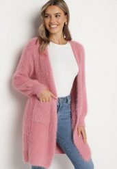 Różowy Niezapinany Kardigan z Wełną i Wsuwanymi Kieszeniami Riabelle. Czerwone swetry Born2be, bez wzorów, z jeansu, eleganckie, bez ramiączek. W wyprzedaży za 93.49 zł.