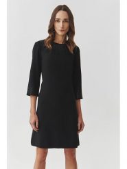TATUUM Sukienka w kolorze czarnym rozmiar: 38. Czarne sukienki Tatuum, na co dzień, bez wzorów, bez kołnierzyka, bez ramiączek, mini, proste. Za 179.64 zł.