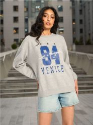 Bluza z długim rękawem - szary. Szare bluzy Sinsay, l, bez wzorów, bez kaptura, do biegania. Za 35.99 zł.