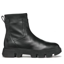 Botki Geox. Czarne botki Geox, bez wzorów, bez obcasa, na płaskiej podeszwie, bez zapięcia. Za 379.99 zł.
