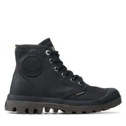Trapery Palladium. Czarne traperki Palladium, bez wzorów, bez obcasa, bez zapięcia. Za 499.99 zł.