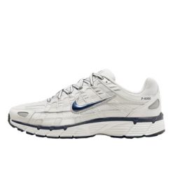 Buty do chodzenia dla dorosłych Nike P-6000 Obsidian Summit White. Szare buty do biegania Nike, bez wzorów, ze skóry, bez zapięcia, do biegania. Za 923.98 zł.