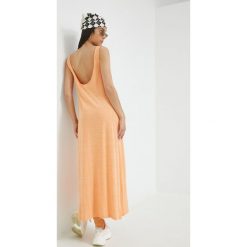 Vila sukienka kolor pomarańczowy maxi prosta. Brązowe sukienki Vila, na co dzień, s, bez wzorów, z dzianiny, bez kołnierzyka, bez ramiączek, maxi, proste. W wyprzedaży za 74.99 zł.