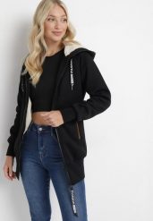 Czarna Długa Bluza z Ozdobnymi Taśmami Ocieplona Savabe. Czarne bluzy Born2be, na zimę, l, bez wzorów, z dzianiny, bez kaptura. W wyprzedaży za 118.99 zł.