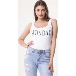 Białe Body Popularity. Body i gorsety marki Born2be. Za 39.99 zł.
