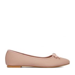 Baleriny JENNY. Czerwone baleriny Jenny, bez wzorów, bez obcasa, bez zapięcia. Za 59.99 zł.