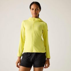 Damska bluza polarowa Huntdale z kapturem i zamkiem błyskawicznym. Żółte bluzy z kapturem Regatta, bez wzorów, z elastanu. W wyprzedaży za 169.99 zł.